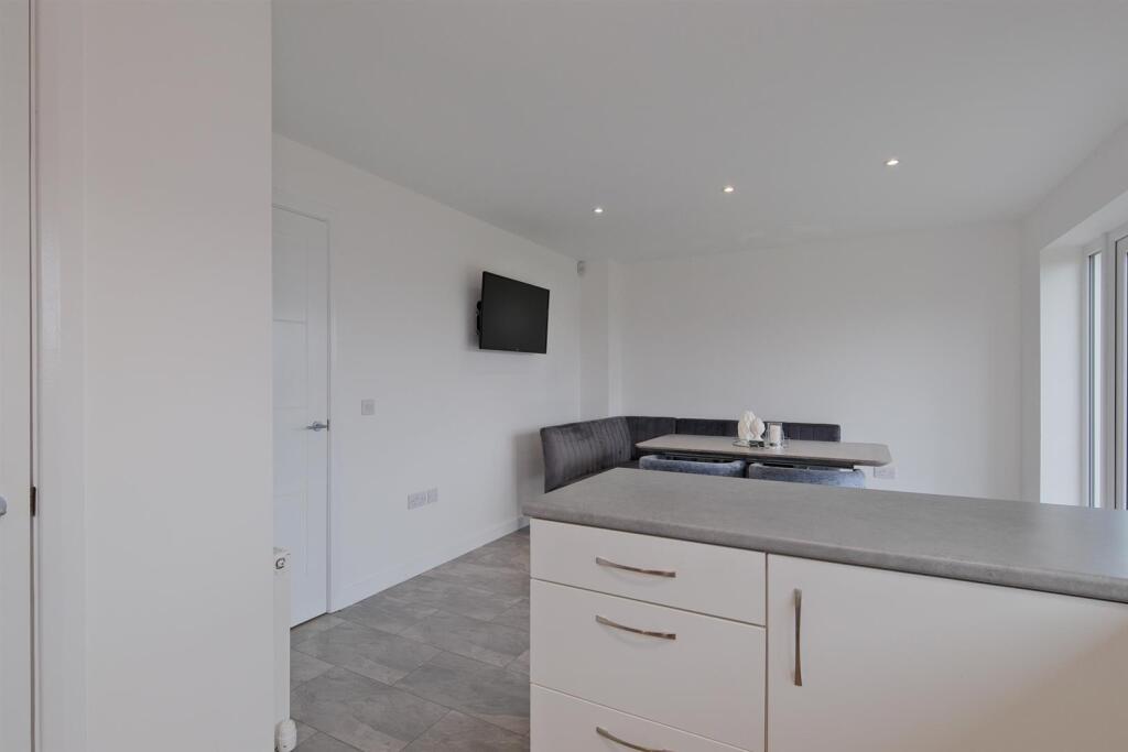 012-31 Ardencraig Terrace, Glasgow, G45 9BJ.jpg
