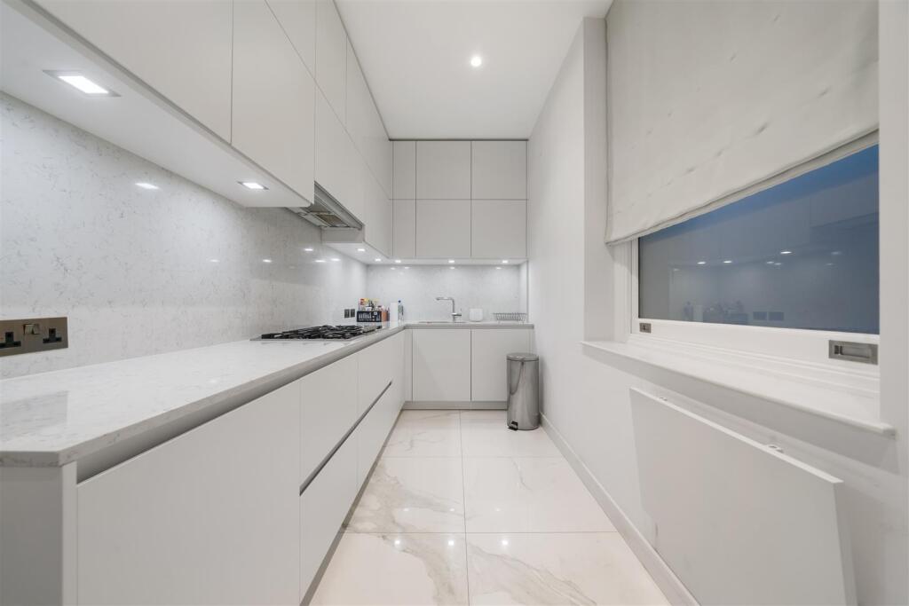 Flat 15, Rutland Court SW7 1BN-No Watermark-10.jpg