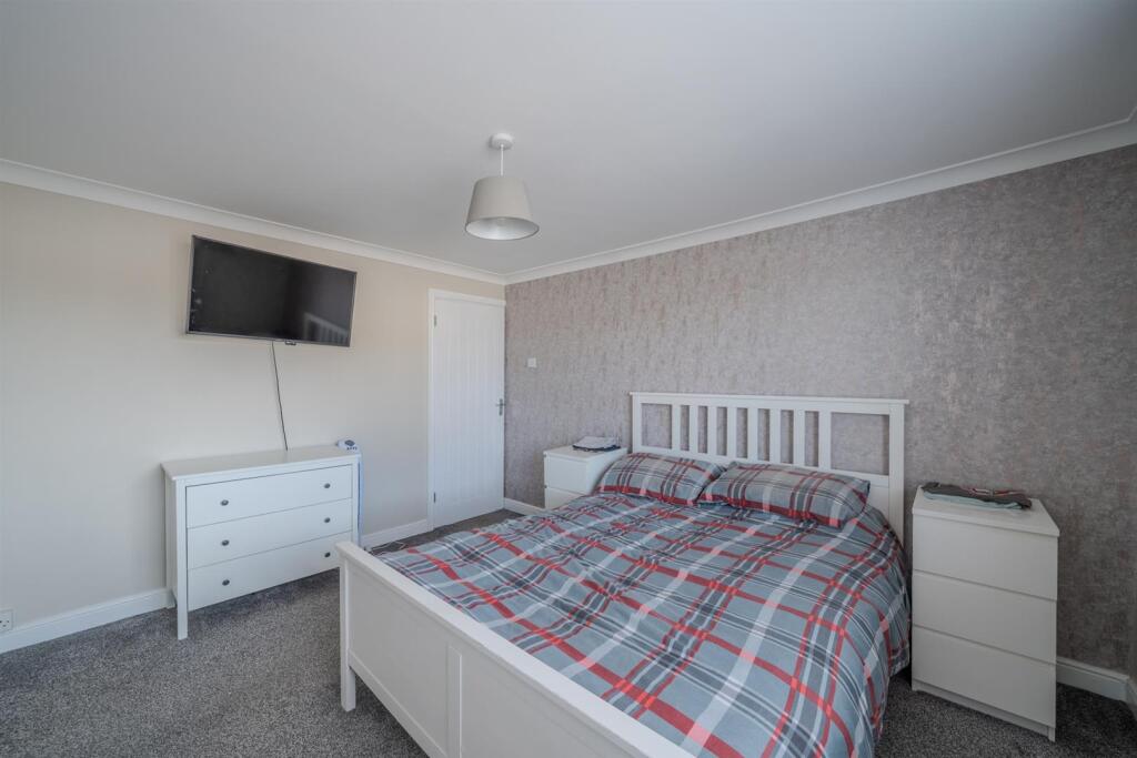 110 Fields Road-2.jpg