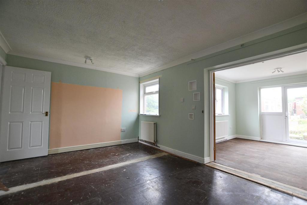 living room....JPG
