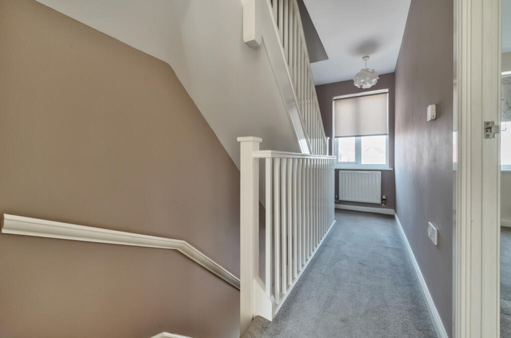 1299275-15-6853dc...