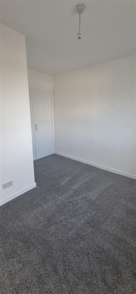21c CaldonRoad Bed32.png