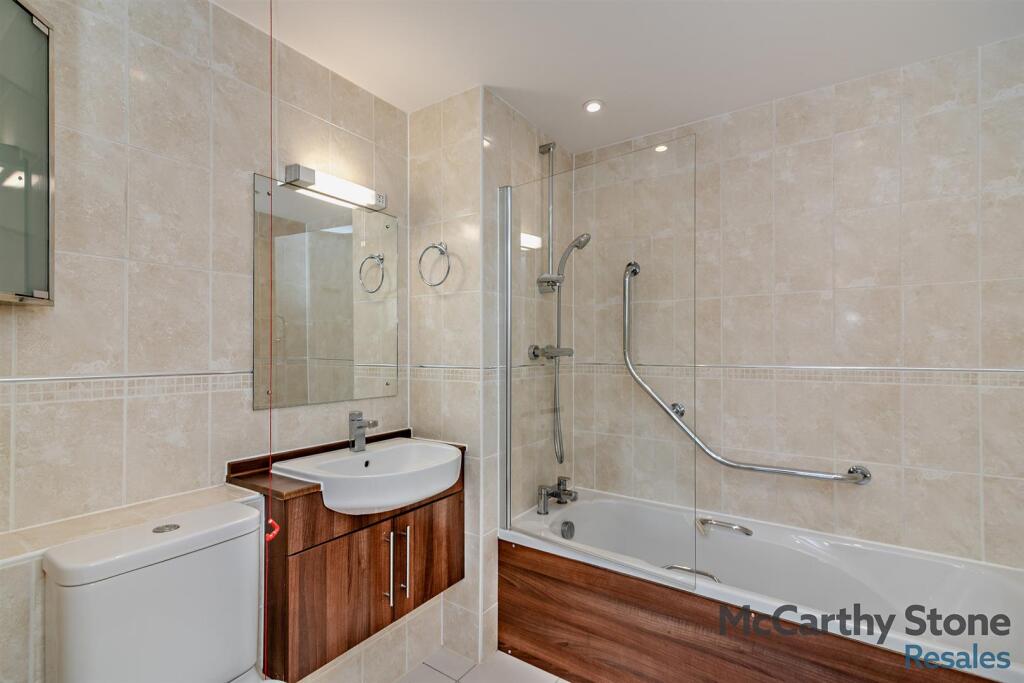 8668085-interior03-800.jpg