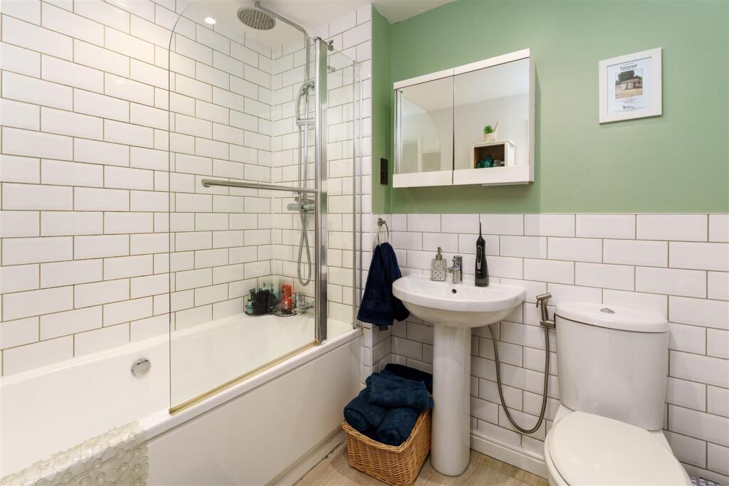 8 Thyme Close, Banbury-28.jpg