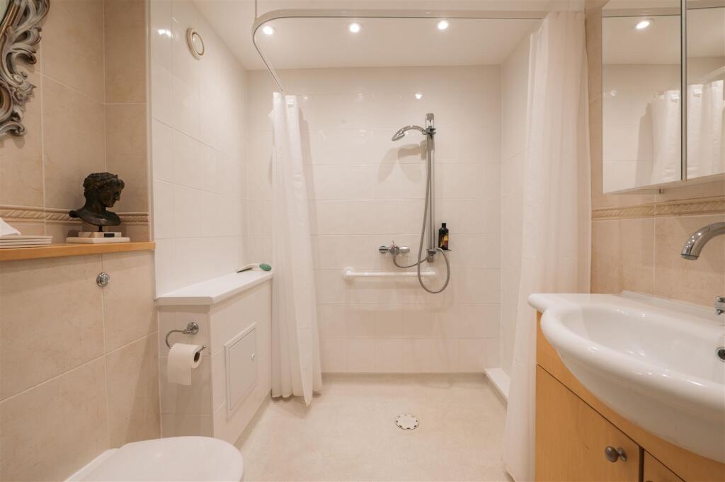 Lansdowne House, Hitchin-28.jpg