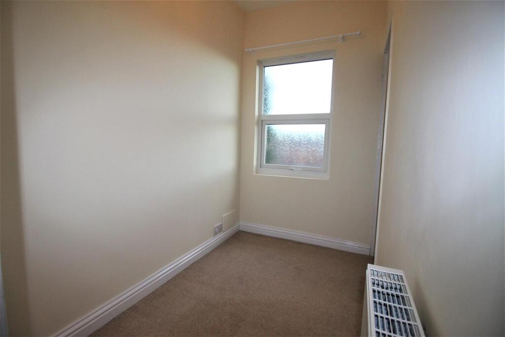 6 - Bedroom 2.jpg