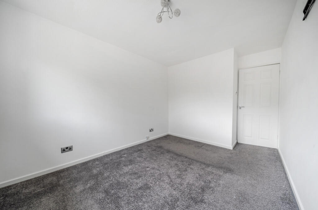 1344745-9-68ad963...