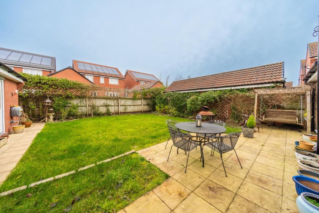 1.18 - rear garden.jpg