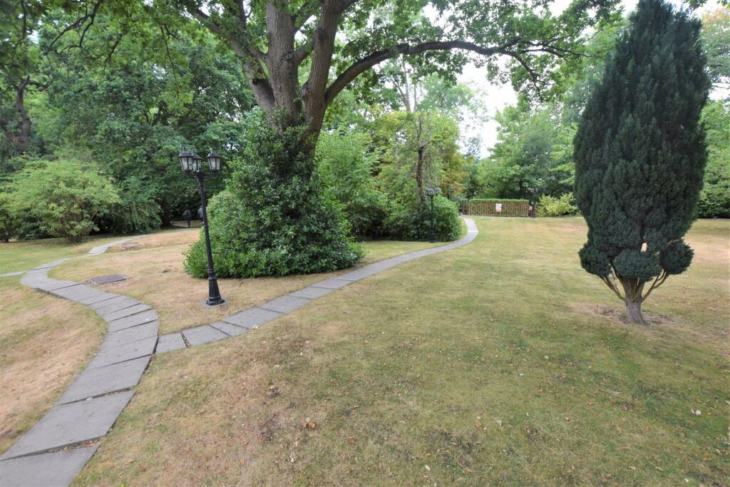 Communal gardens.jpg