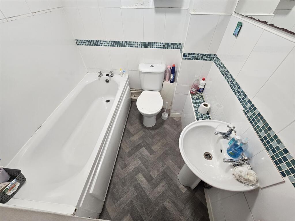 Bathroom W.C.