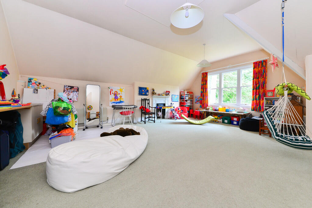 Playroom/Bedroom ...