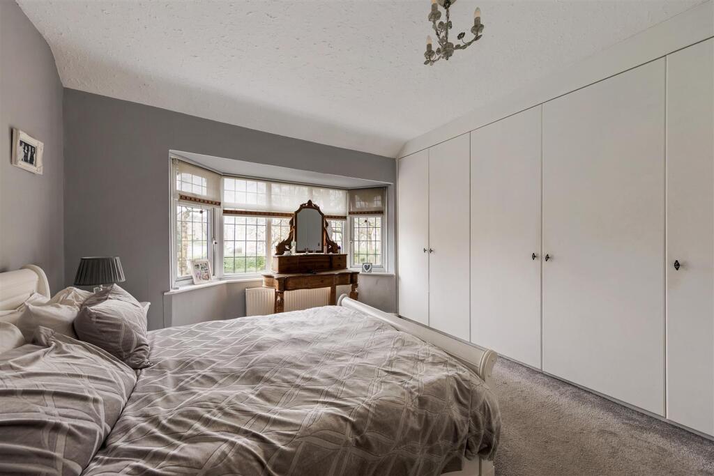 Whitehall Road E4