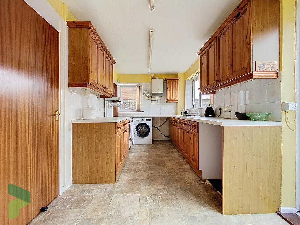 Fitted Dining Kit...