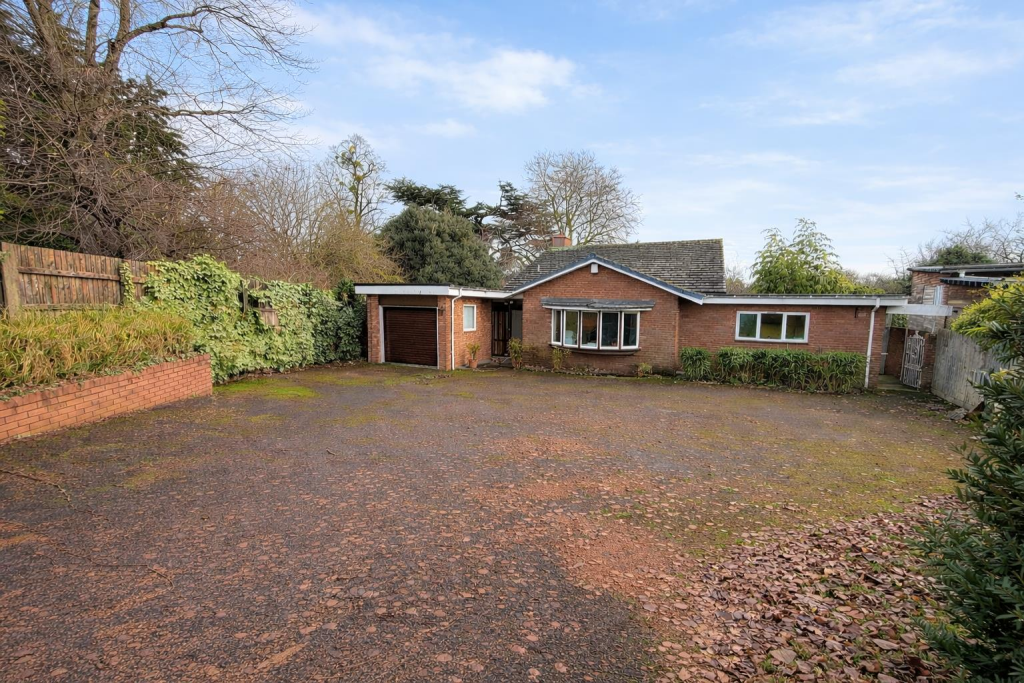 Cedar Close, Stratford-upon-Avon