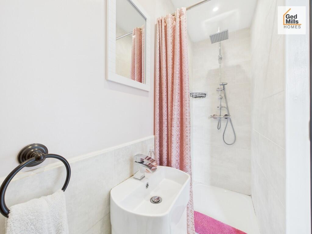 CAM04261G0-PR0114...