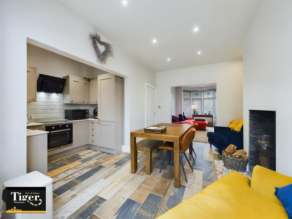 CAM03440G0-PR0006...