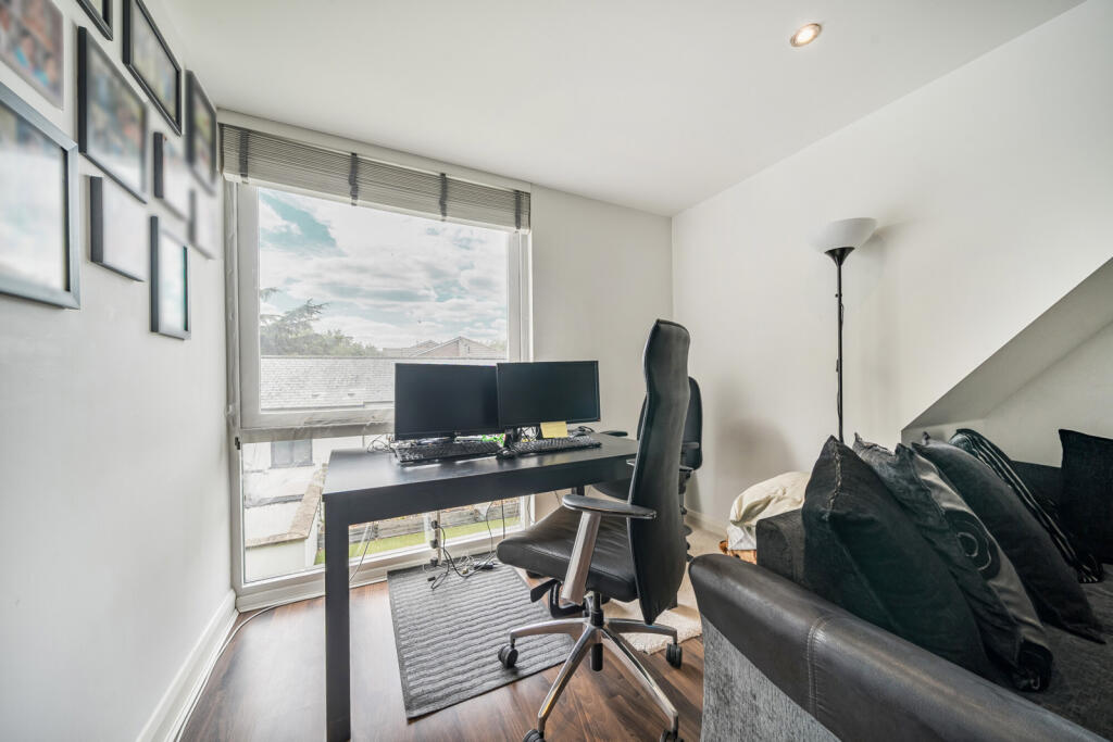 1339620-11-68a870...