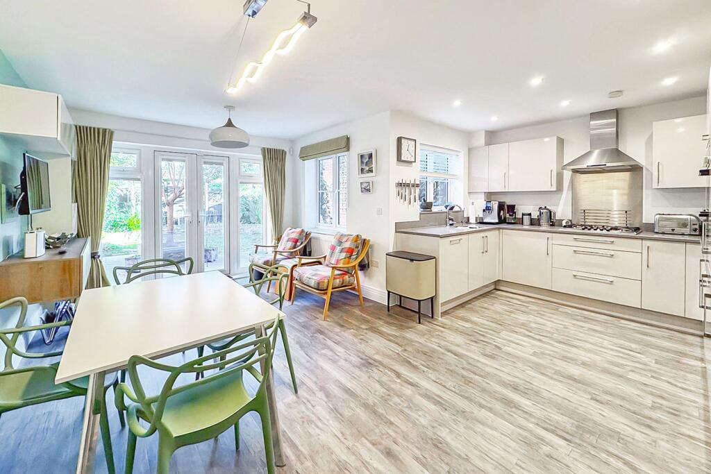 Kitchen/Family Room