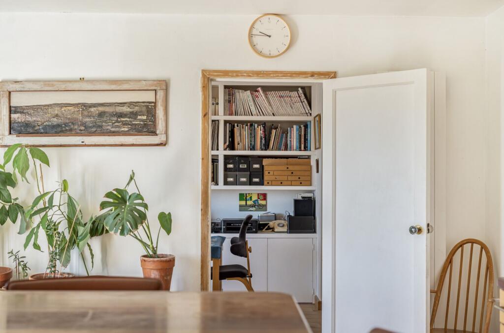 Kitchen/ Dining Room