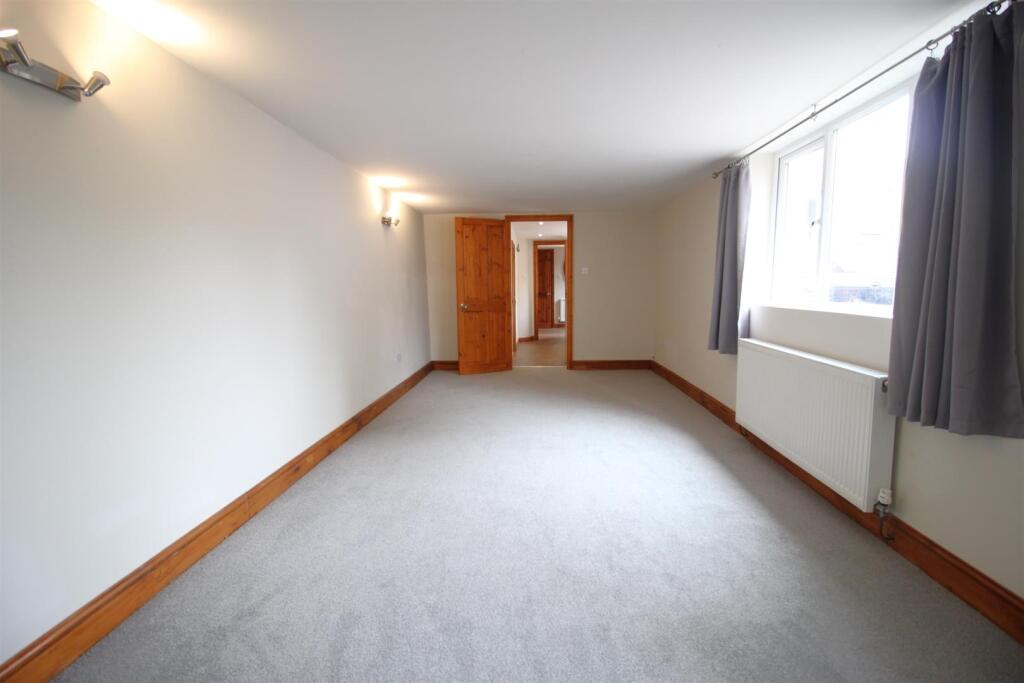 Bedroom 22.JPG