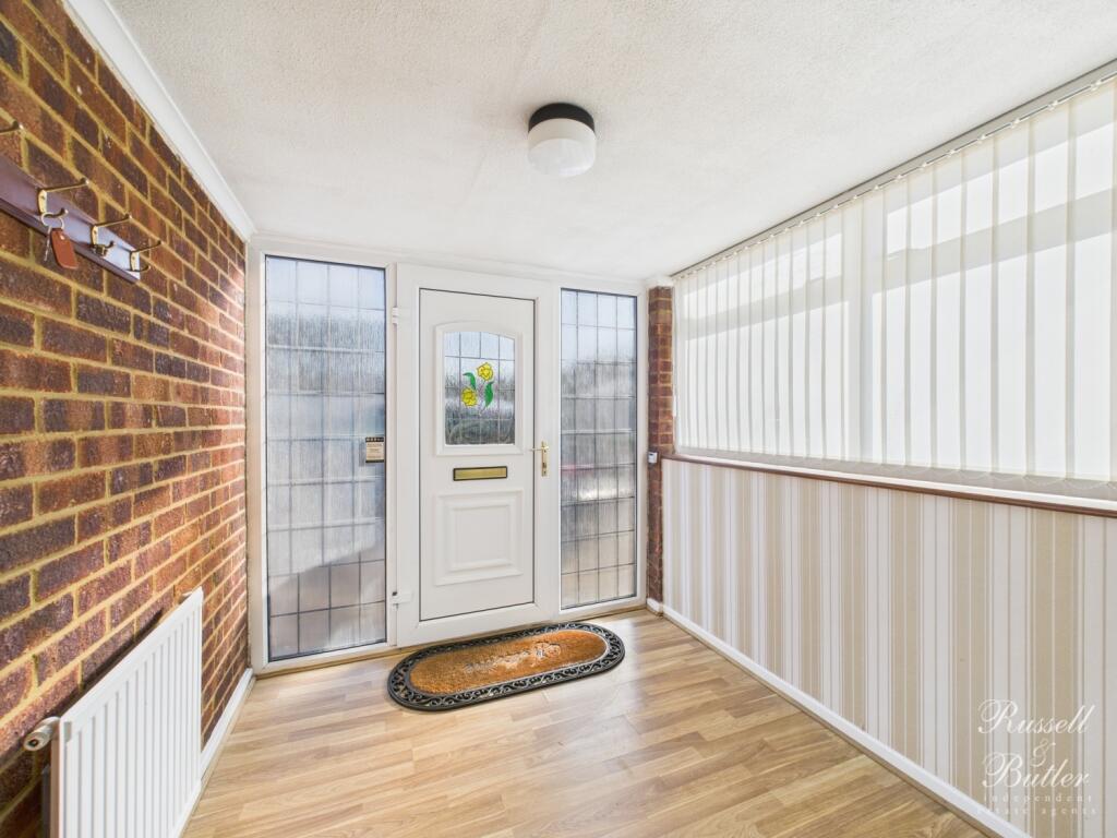 CAM01995G0-PR0262-STILL003