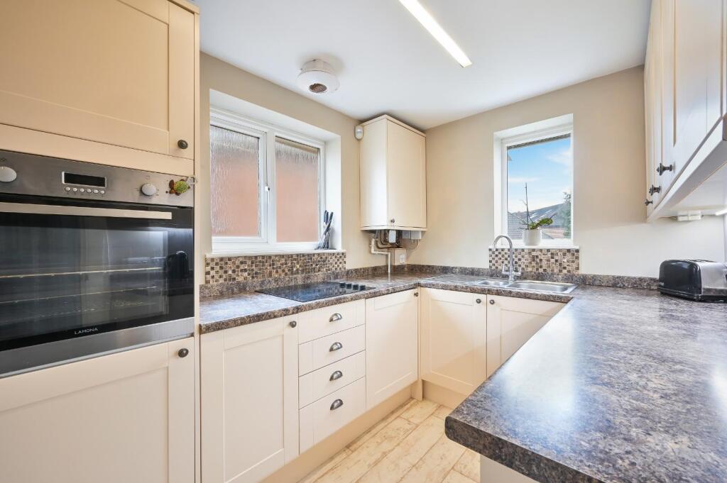 WOLSEY CLOSE, (8).jpg