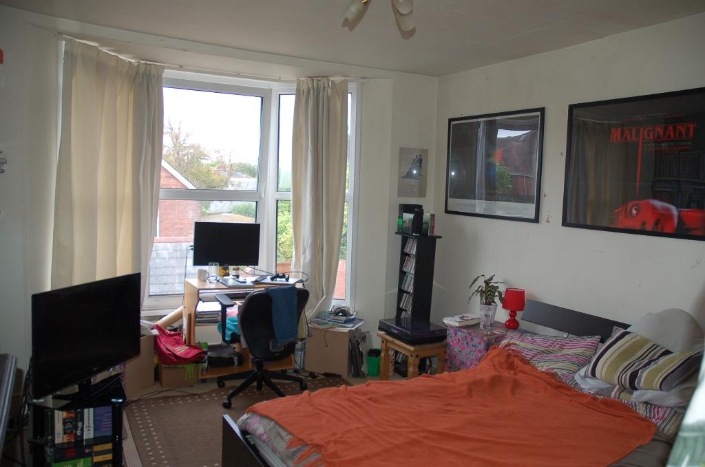 Medium Bedroom