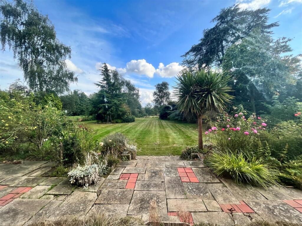 Lansdown New garden.jpg