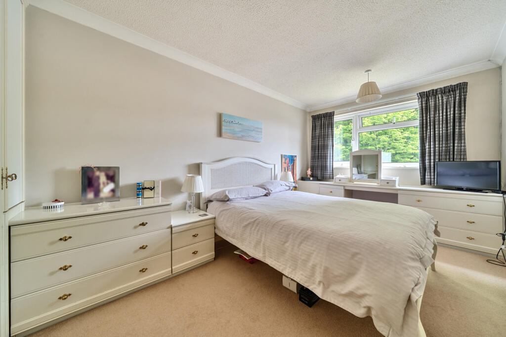 1288388-3-682daab...