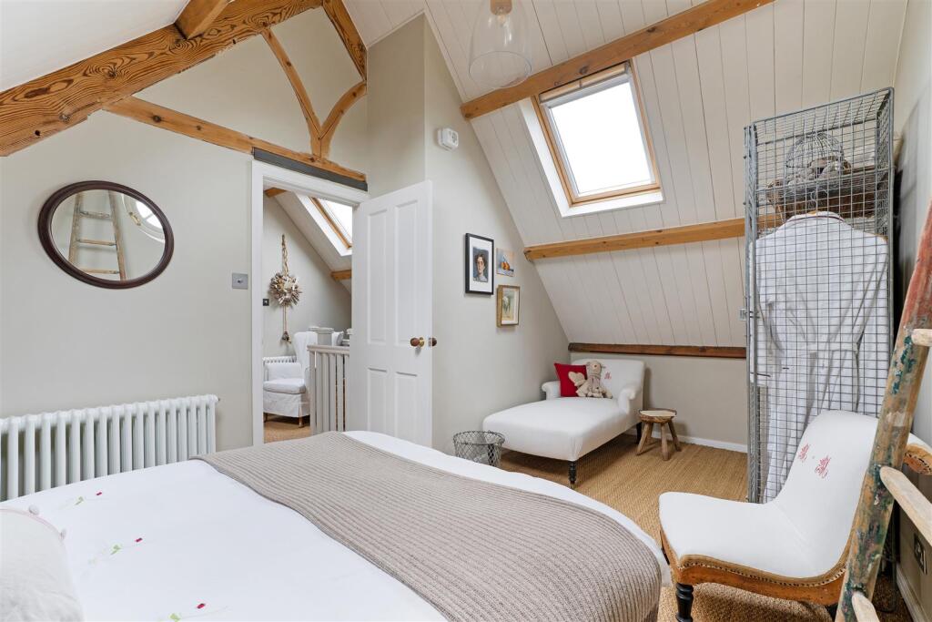 Bourne Cottage - Bedroom 1