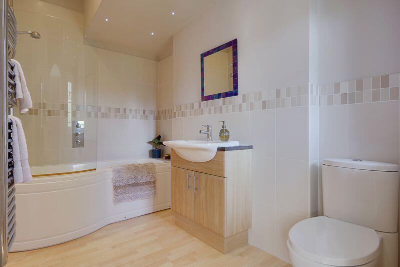 Bedroom One (En-Suite)