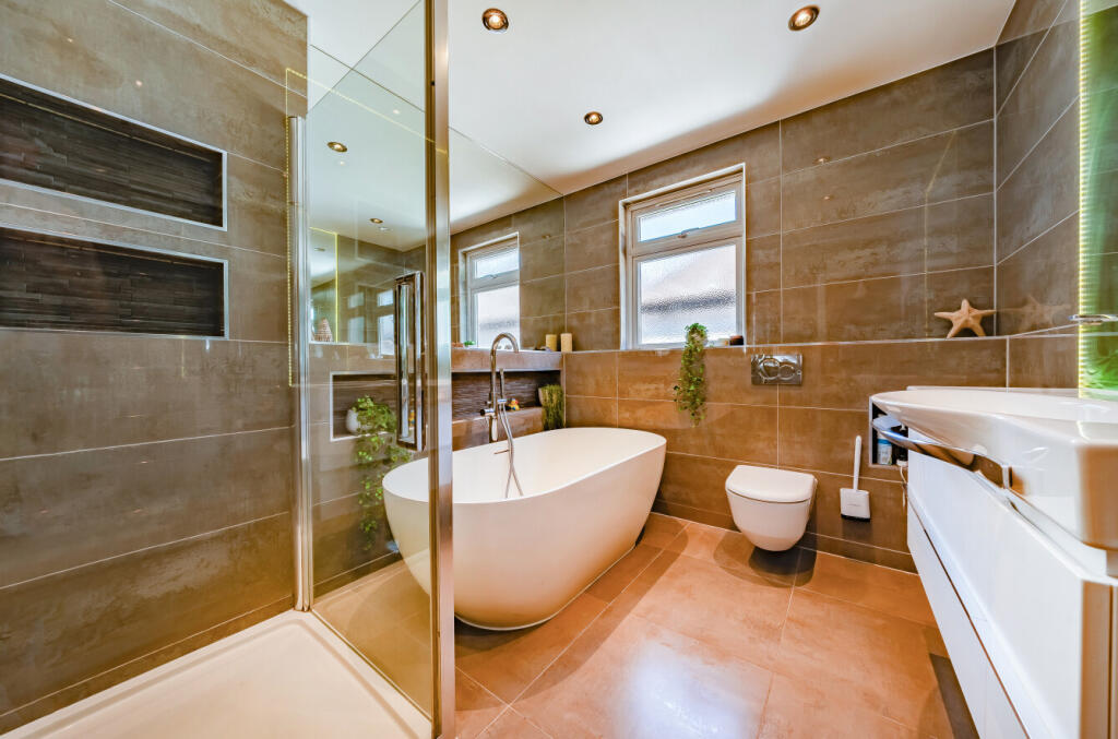 1341163-35-689f34...