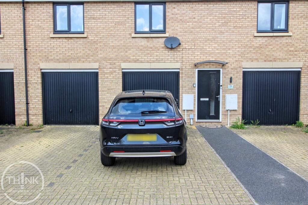 Garage &amp; parking