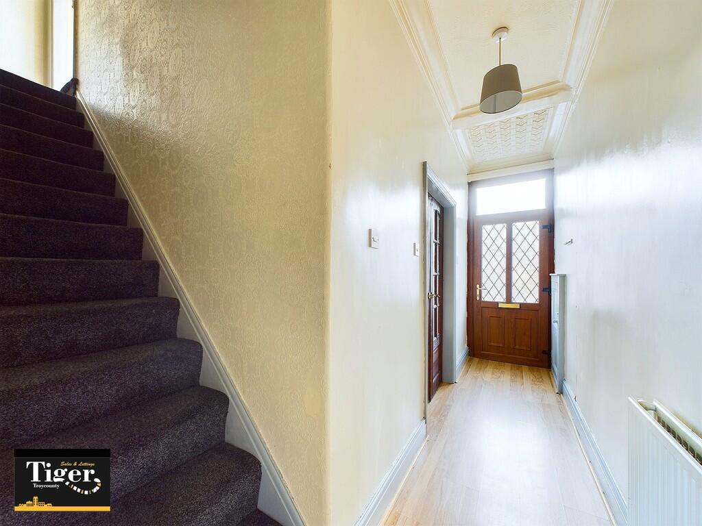 CAM02176G0-PR0472...