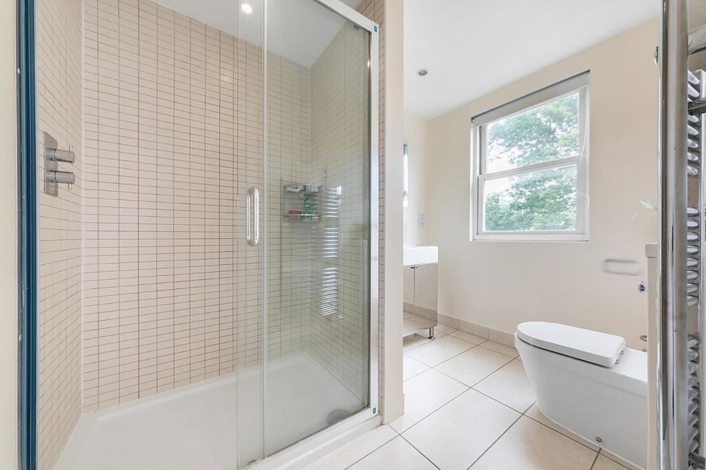 Bathroom Two.jpg