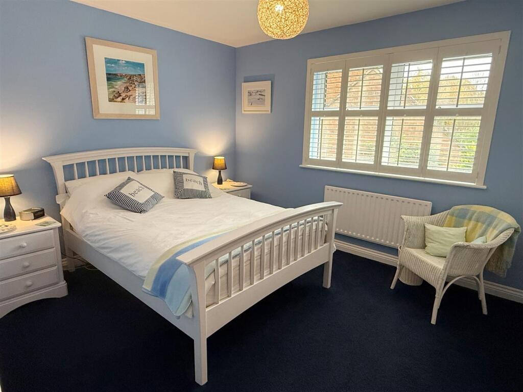 Bed 3.JPG