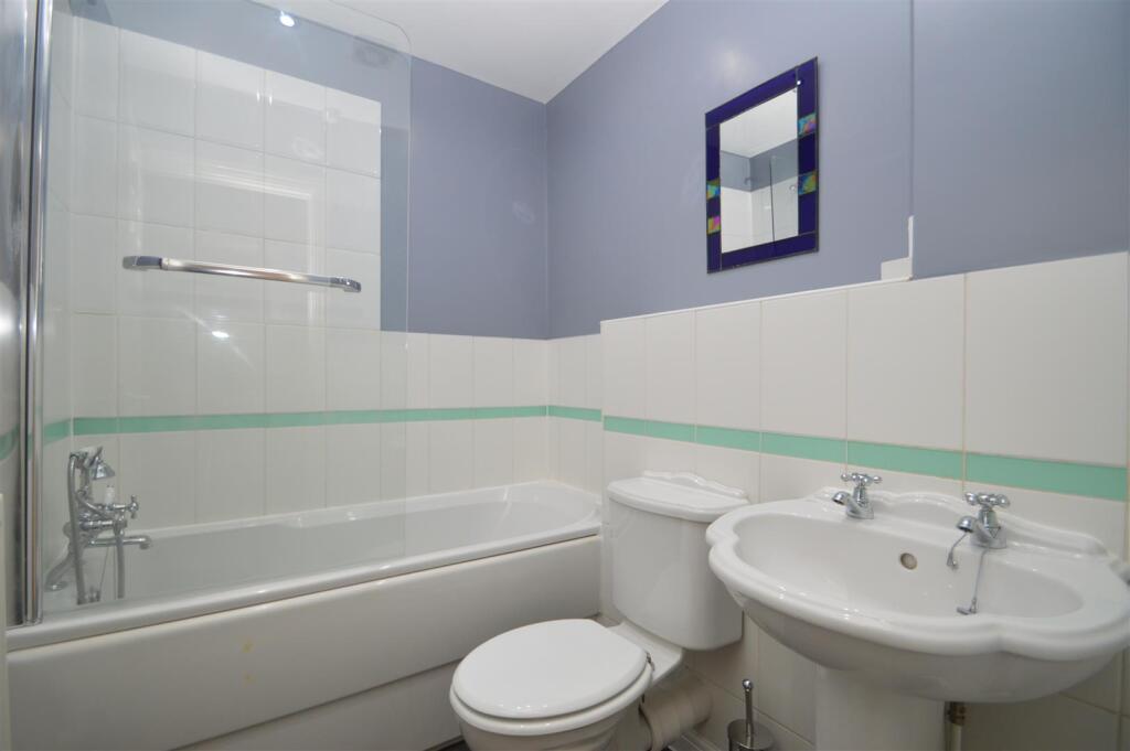 18 Dudley Grove (12).JPG