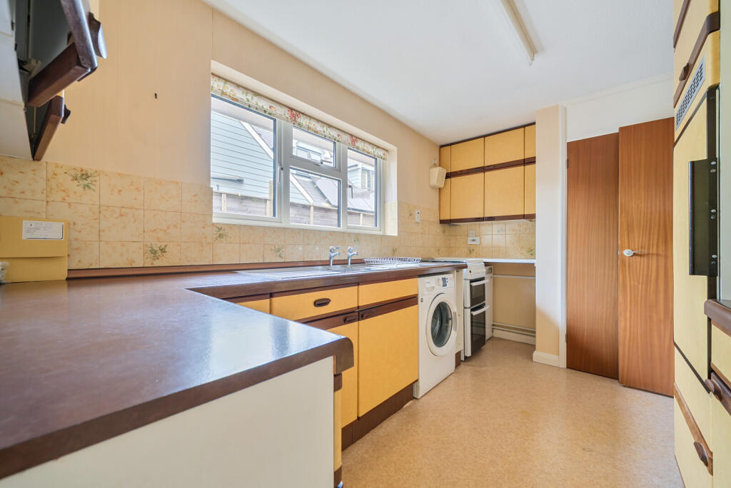 1303027-16-6842df...