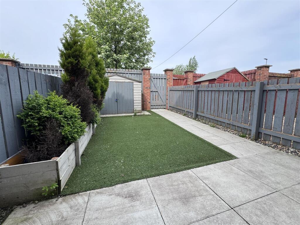Garden.JPG