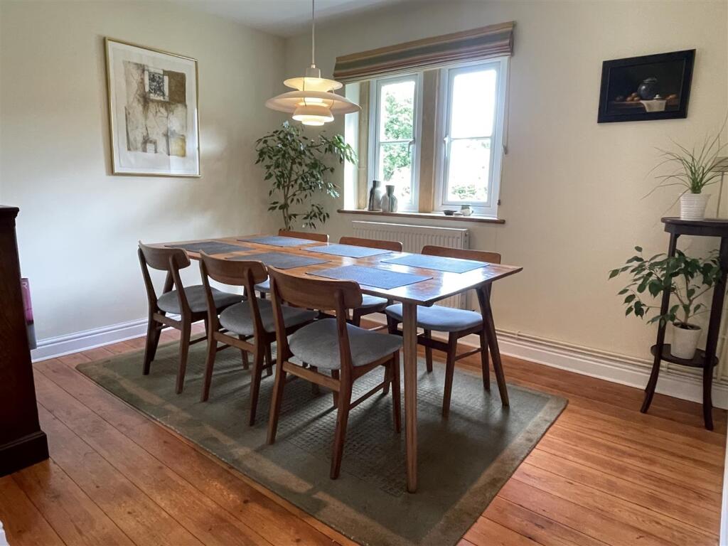 Dining Room.JPG