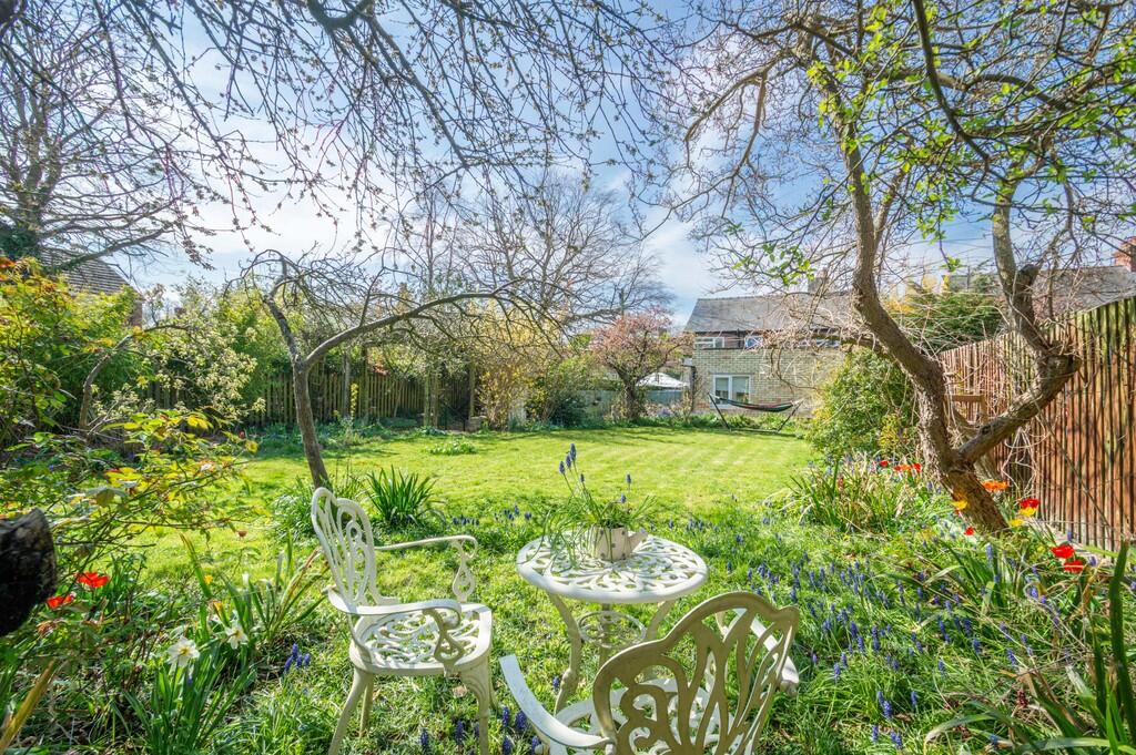 26 Oxford Street-...