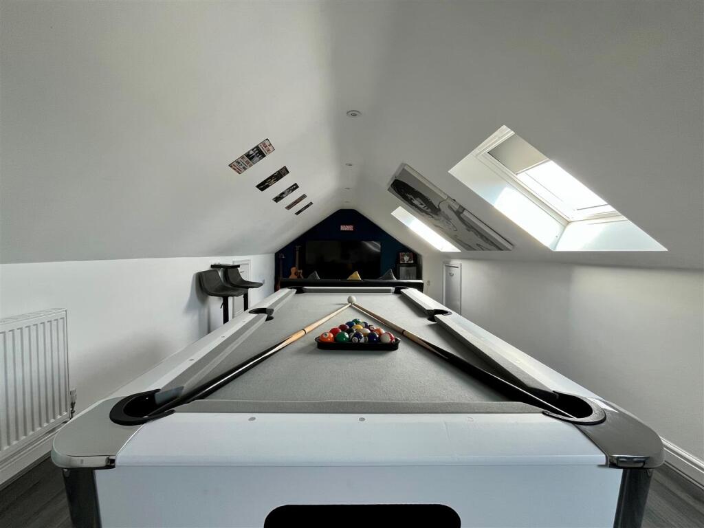 Loft Room - Image Two.jpg