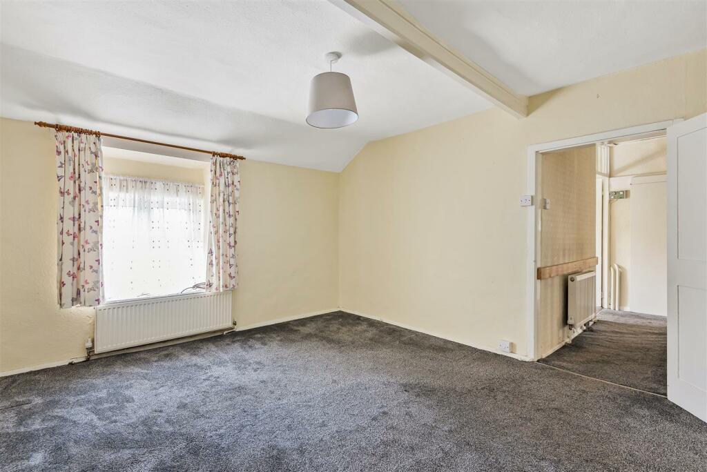 38 High Street, Paulerspury