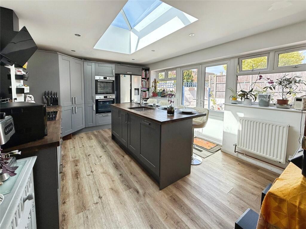 Kitchen/Breakfast