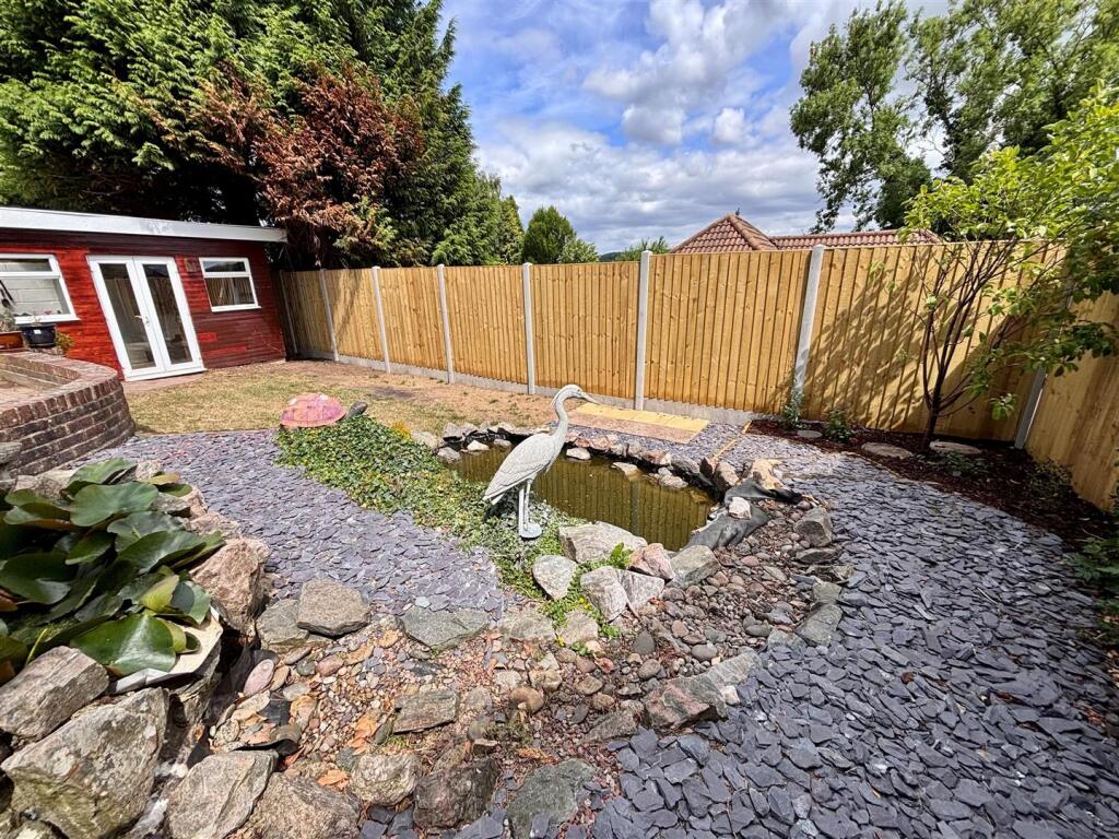 garden 1.jpg
