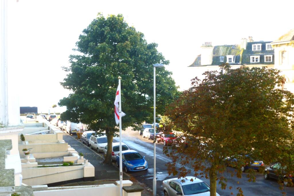 Open Plan Lounge/Kit