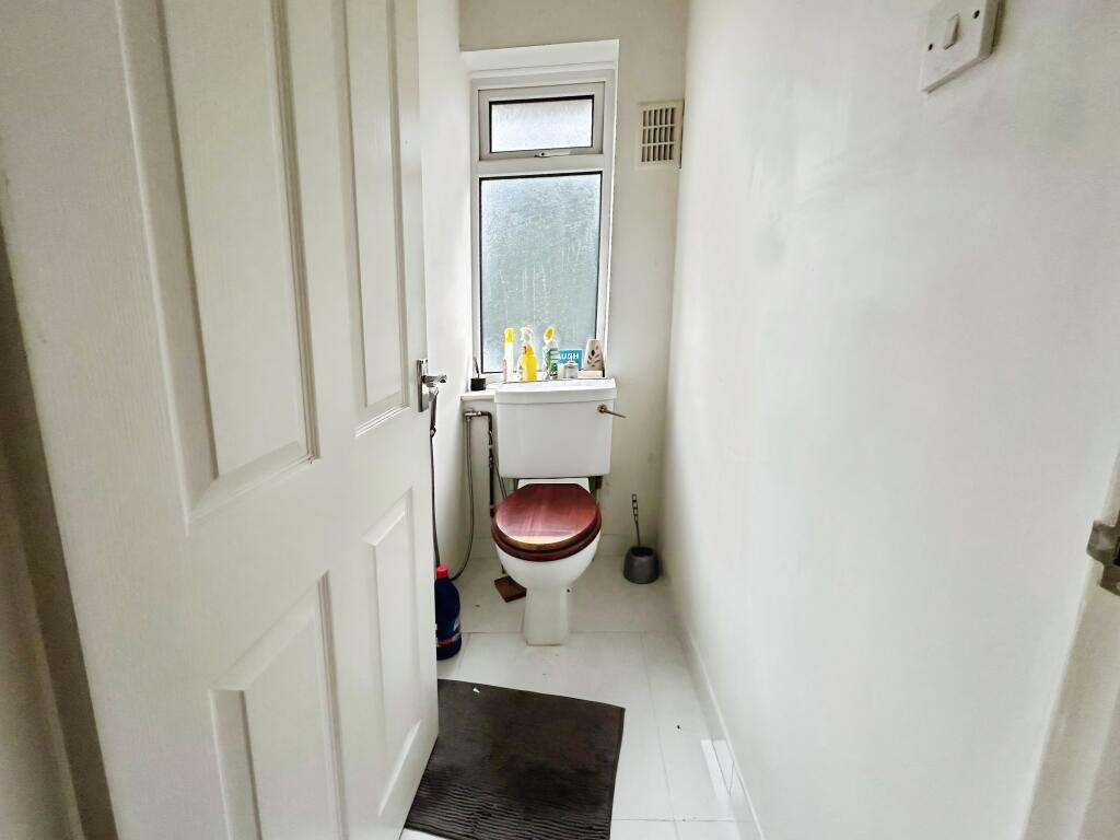 5216b987-7 T202511211647.jpg