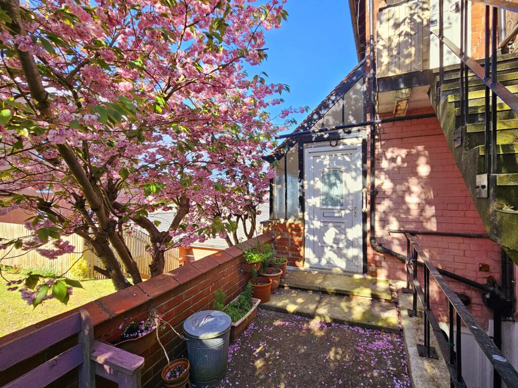 a3a1c118-c2c6-4075-a706-de1ea5e12350