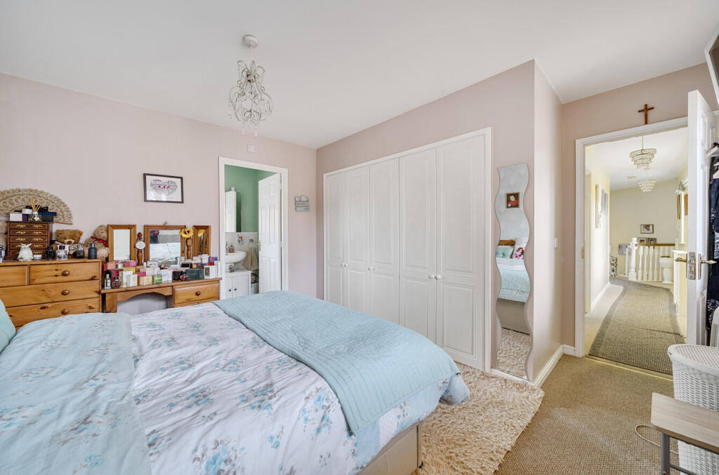 1307075-15-684af7...