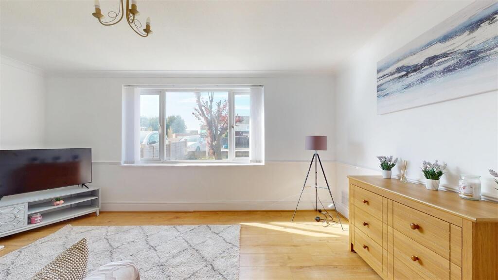 Sitting / Dining Room